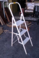 Model: 3-step ladder